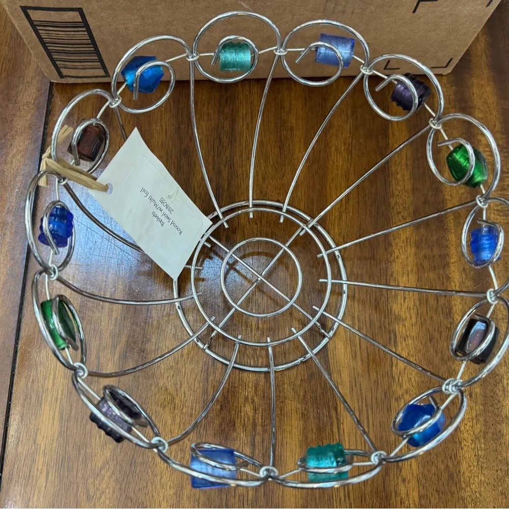 Decorative Metal Wire Fruit Bowl/basket with Colorful Beads 9”